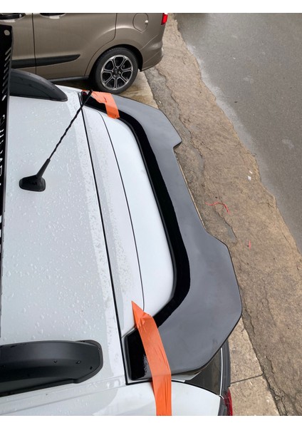 Dacia Duster Spoiler 2022 ve Sonrası Piano Siyah Renk