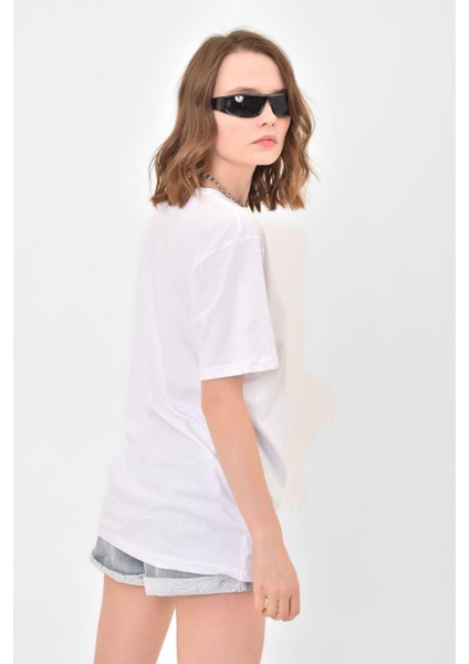 Wednesday Baskılı Oversize %100 Pamuk Kadın Tişört fırsatları