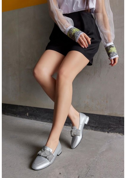 Stella Gümüş Taşlı Kadın Loafer fırsatları