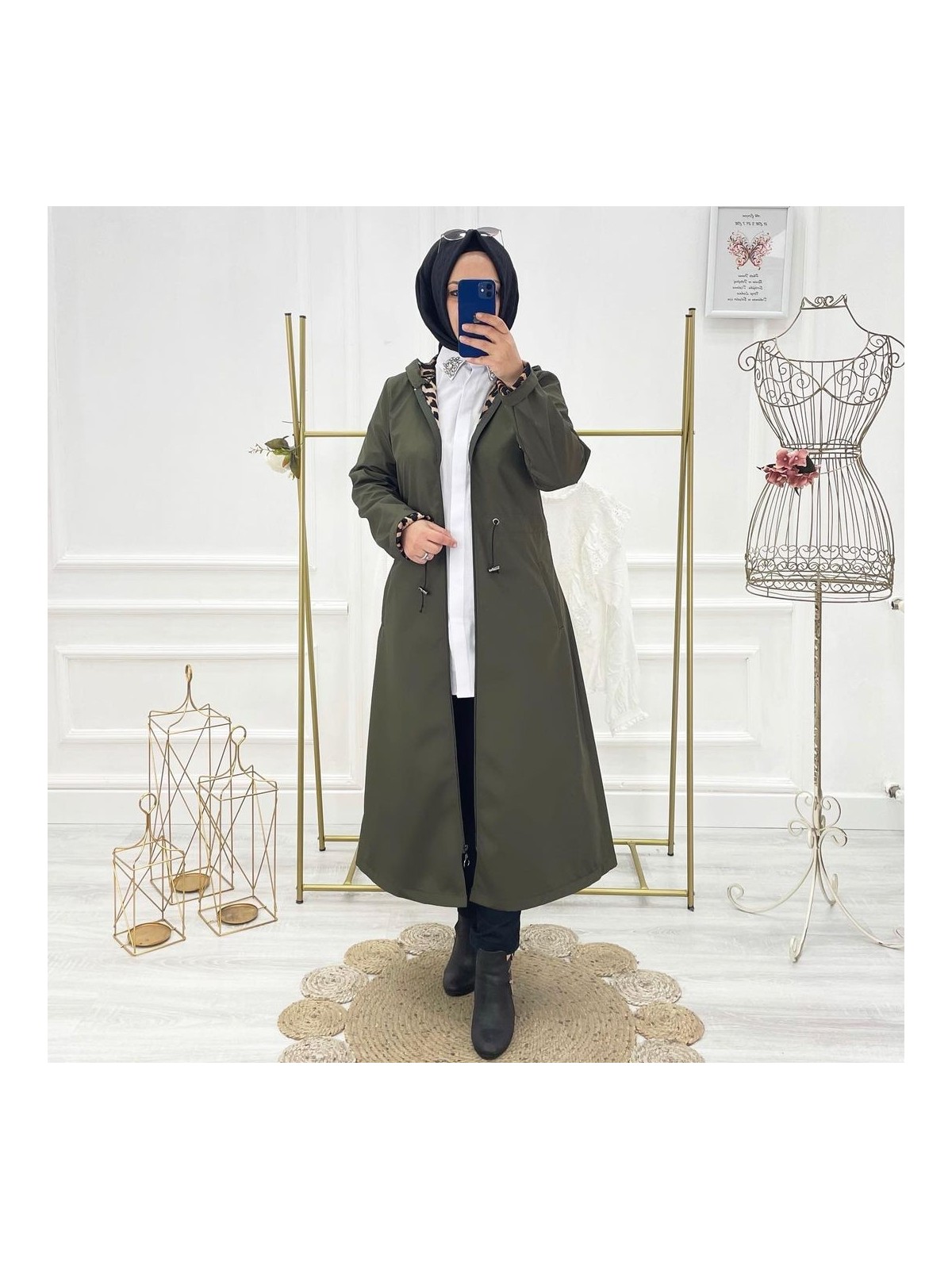 Vibeys Collection Siyah Içi Leopar Desenli ve Kendinden Astarlı Su Geçirmez Kadın Trençkot - Görsel 6