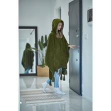 CAKKA Peluş Wellsoft Kapüşonlu Püsküllü Panço