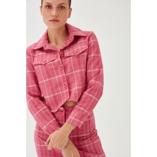 Parkkaron Kadın Fuşya Ekose Desen Dokulu Kumaş Düğme Detaylı Kısa Blazer Ceket Etek Takım