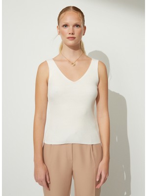 People By Fabrika V Yaka Düz Ekru Kadın Atlet Camden