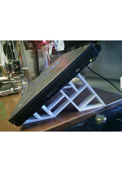 Mac Değil Için Geometrik Stand Plastik Aparat fiyatları