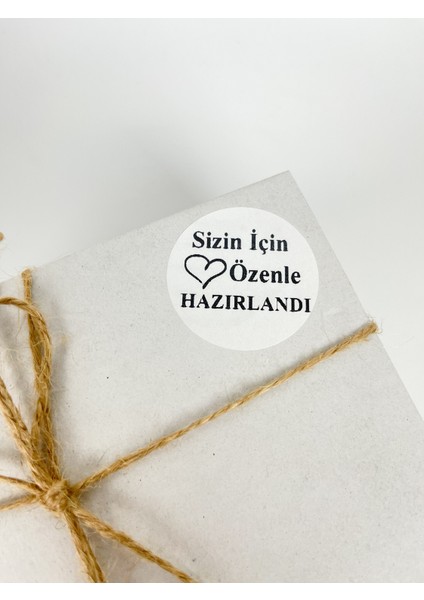 Sizin Için Özenle Hazırlandı Siyah Yazı Kalpli 5 cm Yuvarlak Yapışkanlı Sticker 100 Adet