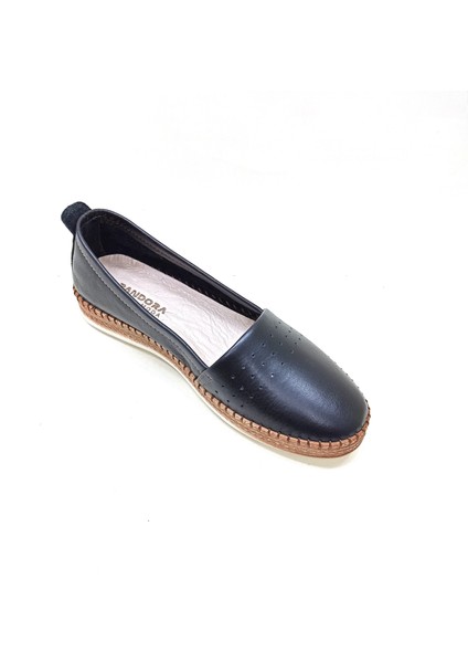 Siyah Kadın Deri Ayakkabı fırsatları