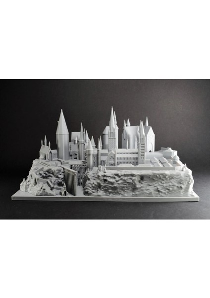 Hogwarts Cadılık ve Büyücülük Okulu Harry Potter Maket Biblo (Büyük Boy)