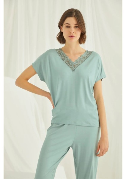 18465 Kadın Kısa Kollu V Yakalı Dantelli Pijama Takımı -Yeşil