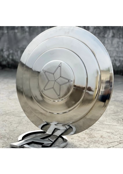 Metalik Plastik Captain America Kalkanı Standlı 35 cm Çap (Giga Boy) fiyatları