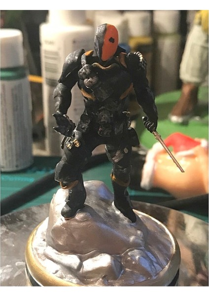 Batman Death Stroke Boyalı Figür 20 cm