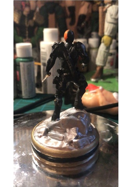 Batman Death Stroke Boyalı Figür 20 cm fırsatları
