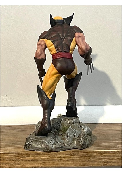 Öfkeli Wolverine Boyalı Figür 26 cm (Dev Boy) fırsatları
