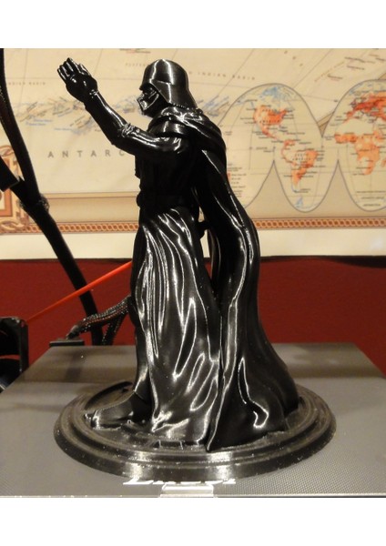 Darth Vader Meydan Okuyor Star Wars Boyalı Figür 23 cm (Büyük Boy) fiyatları