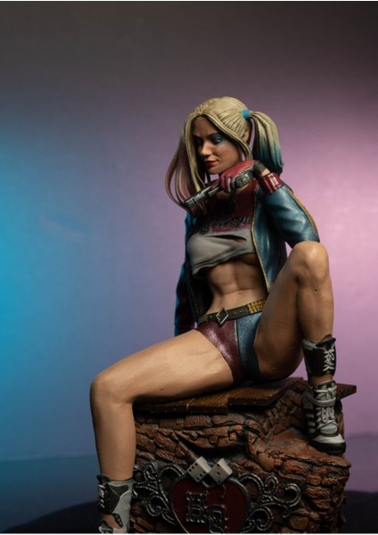 Harley Quinn Boyalı Figür 25 cm fiyatları