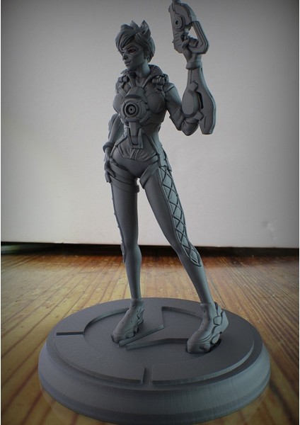 Traver Overwatch Figür 25 cm (Dev Boy) modelleri