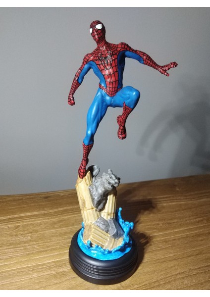 Spiderman Boyalı Figür 20 cm (Büyük Boy)
