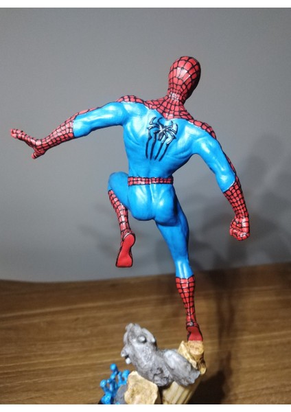 Spiderman Boyalı Figür 20 cm (Büyük Boy) fiyatları