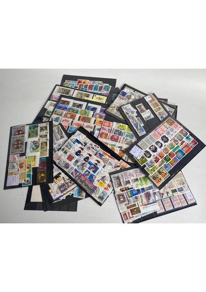 Yabancı Posta Pulu Lotu 850 Adet B006