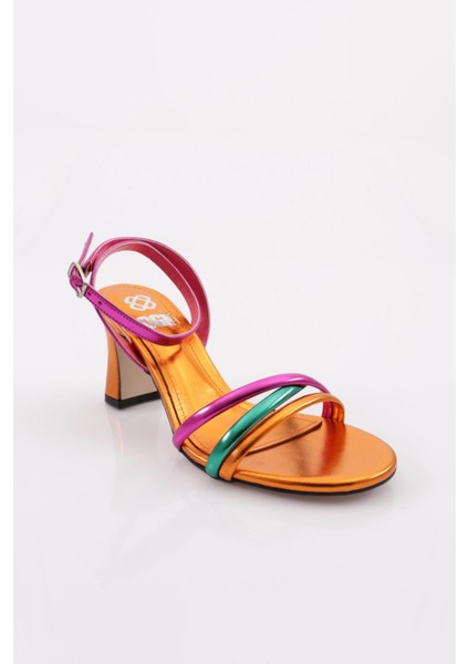 7550 Kadin Çapraz Bantli Topuklu Ayakkabi fiyatları