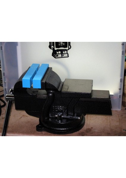 Bessey BV-HD40 Için Yumuşak Çeneler (Ev Deposundan 4 Inç Ağır Tezgah Mengene) Plastik Aparat