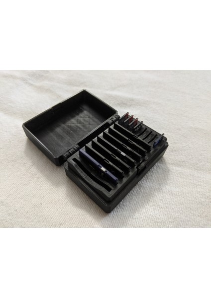 Menteşeli Sd ve Micro Sd Kart Kutusu - 16 Yuva - Hepsi Bir Arada fiyatları