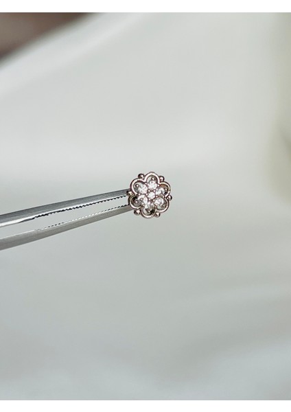 Çelik Çiçek Model Kıkırdak Helix Tragus Piercing (1ADET)