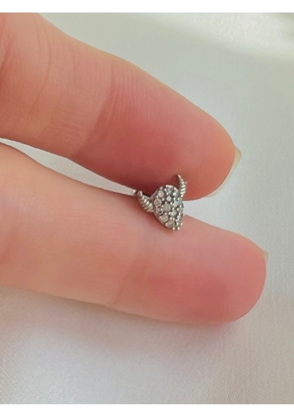 Kıkırdak Helix Tragus Boynuz Figürlü Piercing