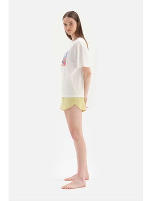 Dagi Beyaz Kısa Kollu Baskı Detaylı Şortlu Pijama Takımı
