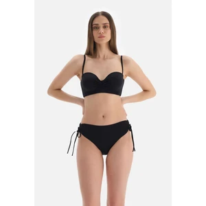 Siyah Yanı Büzgülü Bikini Alt