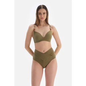 Yeşil Kaplı Bikini Üstü