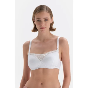 Ekru Dantel Detaylı Kaplı Modal Emzirme Sütyen