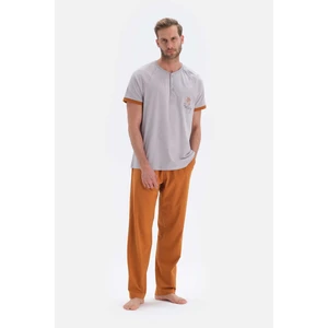 Gri Baskı Detaylı Kısa Kollu Pijama Takımı