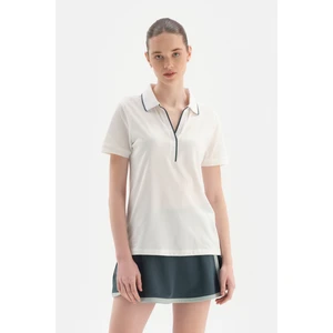 Beyaz Kadın Pike Yakalı Tişört