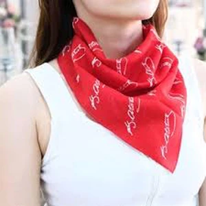 Herşey Nota Atatürk Imzası Fular Kırmızı 10 Adet