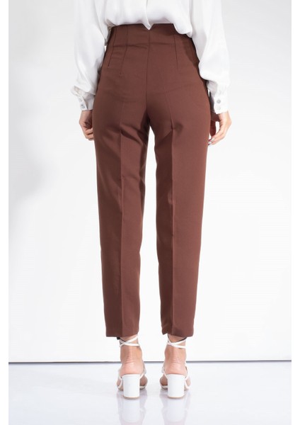 Kadın Kahve Pileli Boru Paça Kumaş Pantolon modelleri