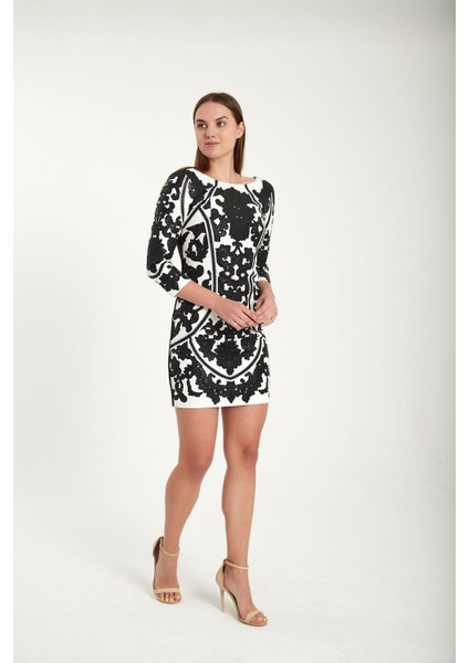 Kadın Beyaz Siyah Desenli Kısa Elbise modelleri