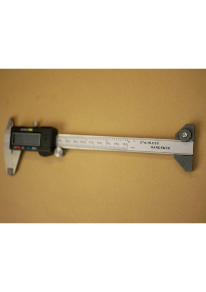 Kaliperler Derinlik Tabanı / Atak Plastik Aparat