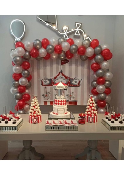 Kırmızı Beyaz Gri Renkte Balon Zinciri
