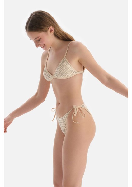 Ekru Spagetti Bikini Alt