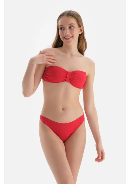 Kırmızı 2 cm Bikini Alt