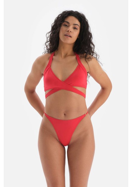 Kırmızı Boyundan Bağlı Bikini Üst