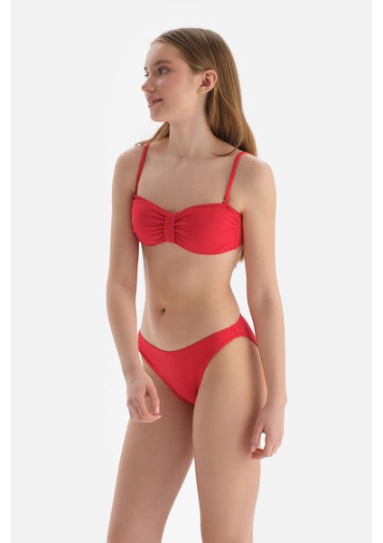 Kırmızı 2 cm Bikini Alt