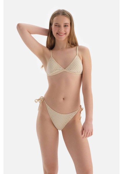 Ekru Üçgen Küçük Bikini Üst