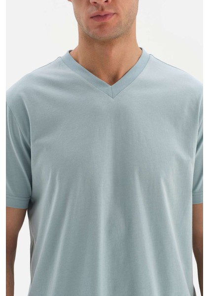 Mavi V Yaka Basic Supima Tişört fırsatları