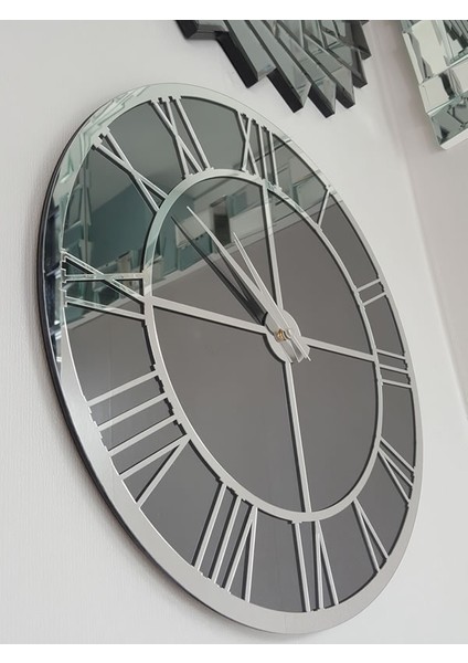 Silver Smoked Model Gümüş Füme Renk 50 Cm Dekoratif Aynalı Duvar Saati modelleri