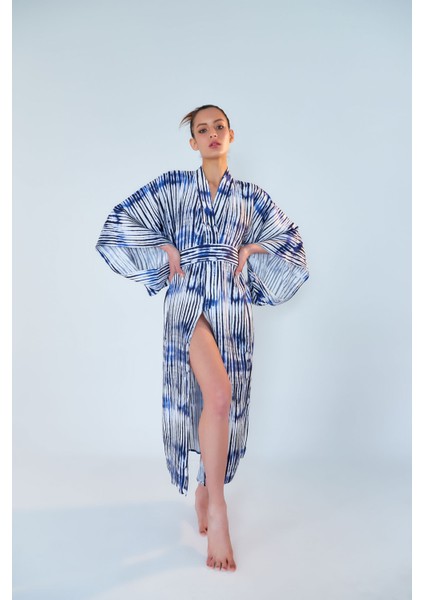 Batik Desenli Saks Mavisi Kuşaklı Kimono&kaftan