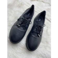 Çiğdem Kundura Siyah Gerçek Deri Lastik Bağlı Kadın Ayakkabı (Pbus A9) - Siyah - 38 - ST01676-SİYAH-38