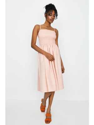 Select Moda Kadın Askılı Gipe Detaylı Elbise