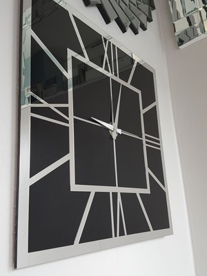 Ayna Denizi Silver Quare Black Model Gümüş Siyah Renk 60 Cm x 60 Cm Dekoratif Aynalı Duvar Saati