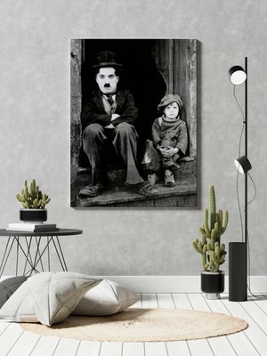 Lila Fil Charlie Chaplin  Dikey Kanvas Tablo